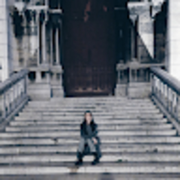 Meet your Posher, Sierra - Picture 1 of 1